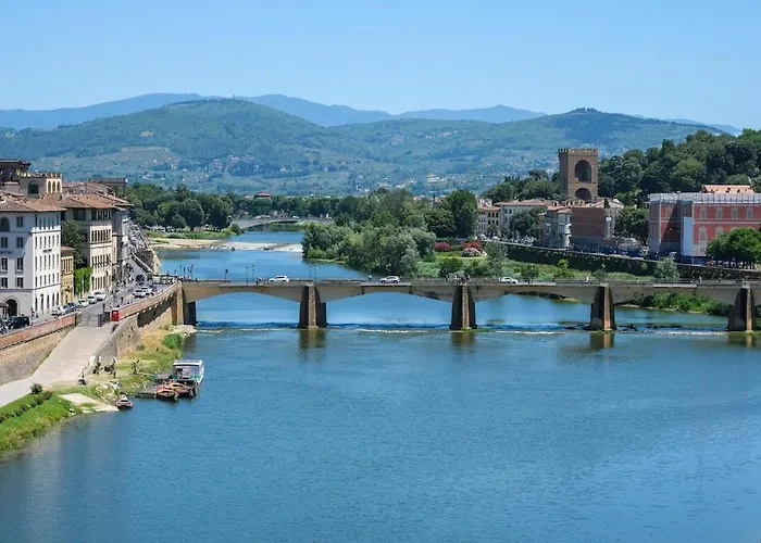 Wonderful Terrace Over Ponte Vecchio With Elevator