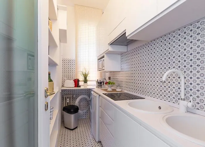 Wonderful Terrace Over Ponte Vecchio With Elevator