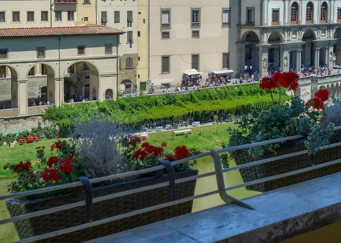 Wonderful Terrace Over Ponte Vecchio With Elevator 아파트 피렌체