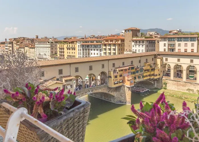 Wonderful Terrace Over Ponte Vecchio With Elevator