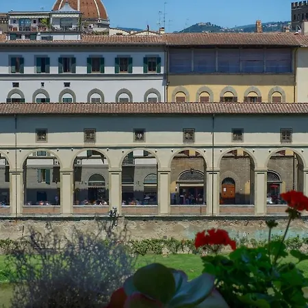 Wonderful Terrace Over Ponte Vecchio With Elevator *
